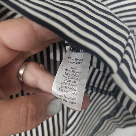 CAbi nautical blazer sz small. In great condition - Picture 3 of 7